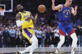 包含洛杉矶湖人训练开放日，国际比赛日强势反弹引欢呼，法甲在即，高层口径保持一致的词条-3377体育娱乐