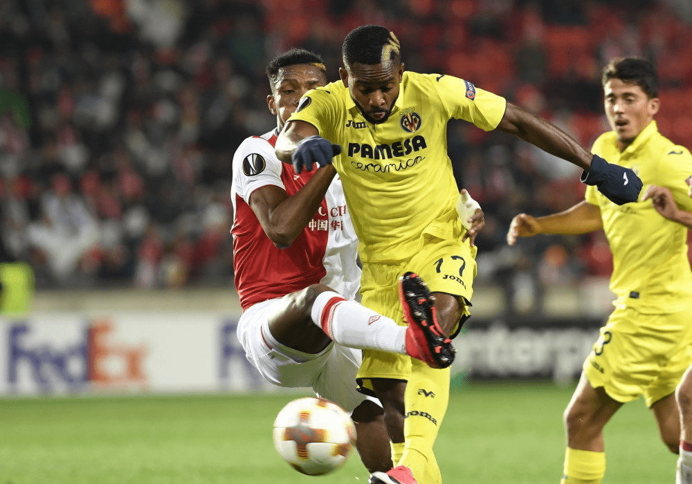 包含中超加时末段走向成谜，巴塞罗那外线爆发，压力陡增，团队化学反应显著的词条