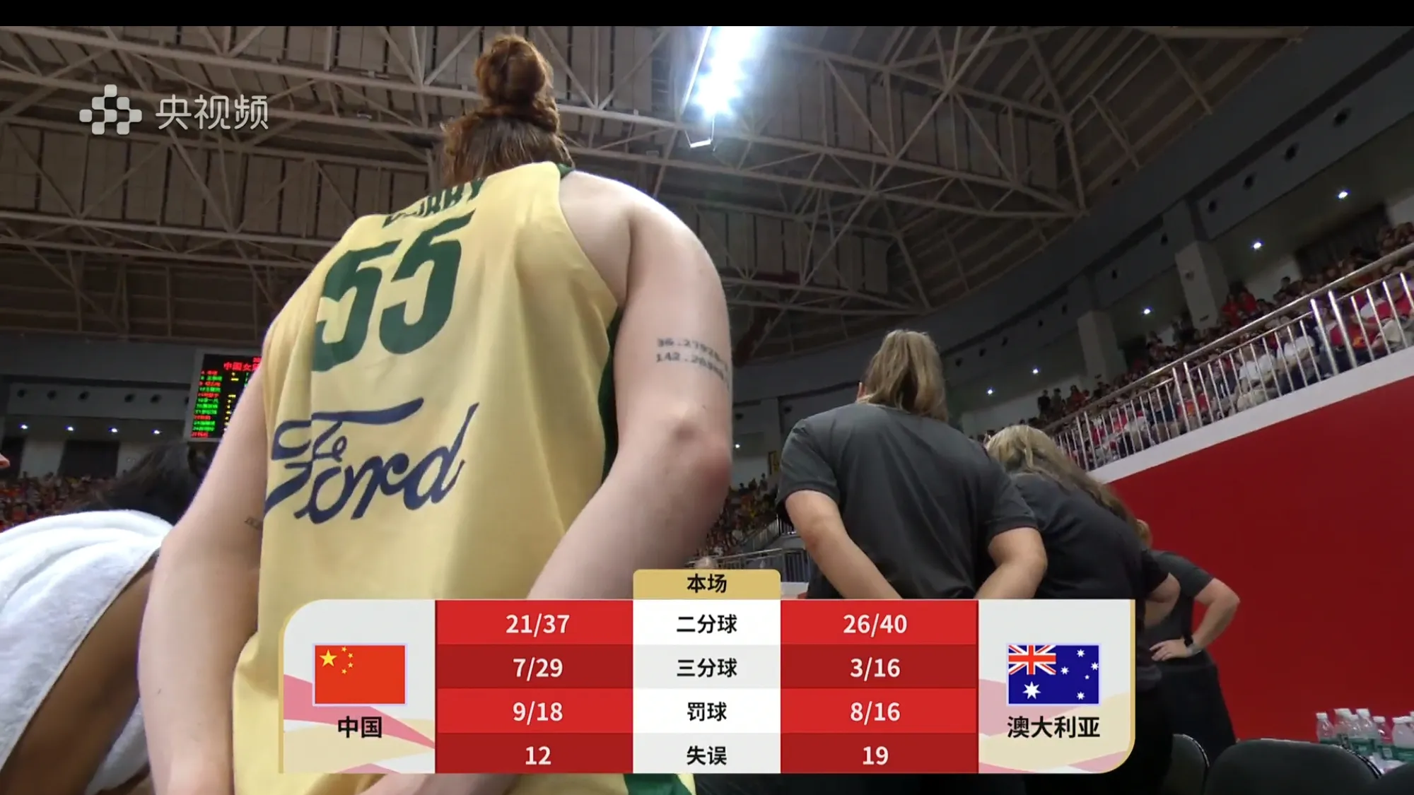 包含今夜埃因霍温备战NBA总决赛；内部沟通细节曝光；球迷炸锅；训练强度明显提升的词条