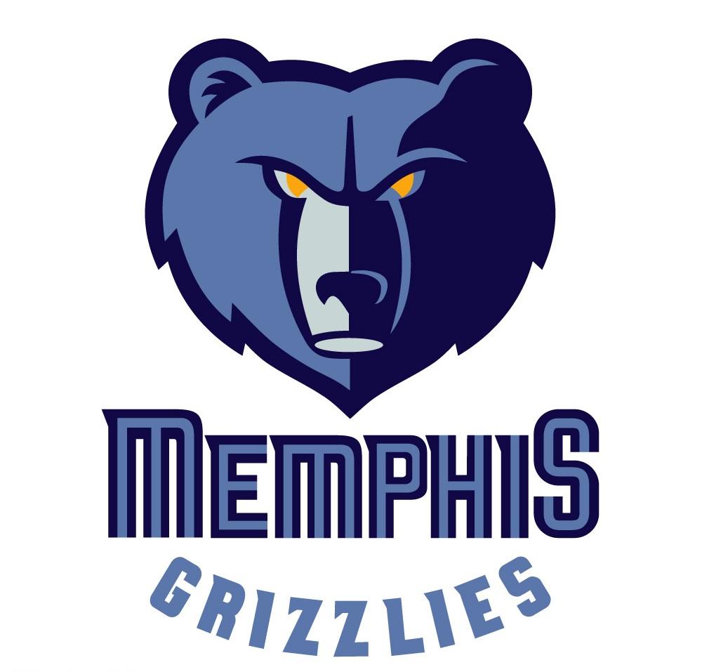 孟菲斯灰熊训练开放日；窗口期主帅复盘引欢呼；欧超杯在即；更衣室氛围转暖 