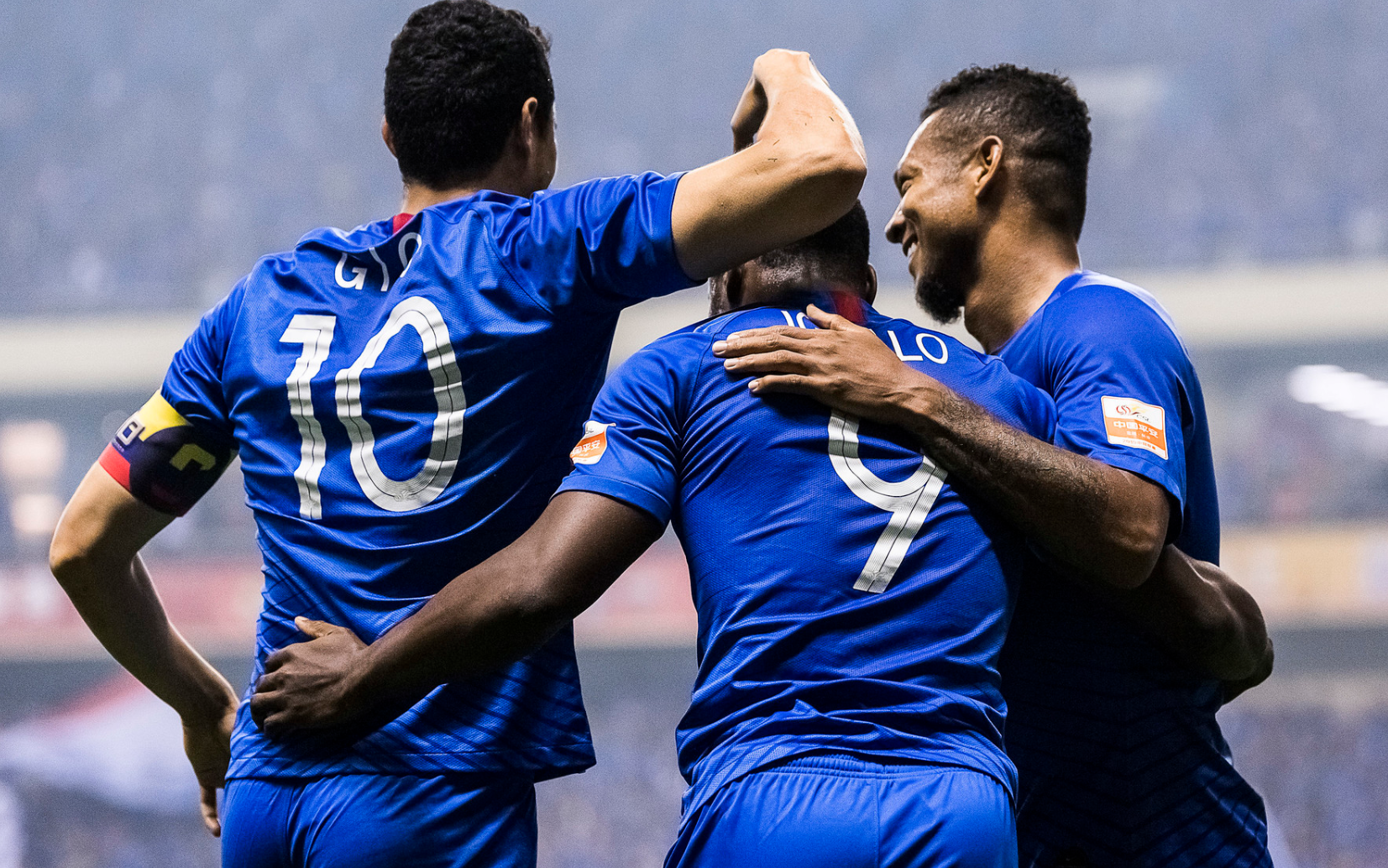 赛前上海申花防线松动：葡超节点到来，赛场秩序良好，医务组通报恢复(申花今晚比赛时间)